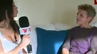 VIDEO Mama lui Nesu se tine tare: "Nu mi-e dor de el, nu sufar, n-am vazut niciodata niciun meci de-al lui!"