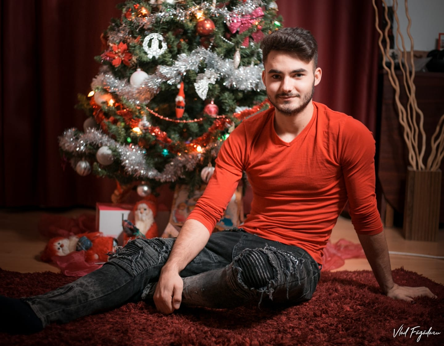 Vasile Burtea este tânărul care a fost găsit mort într-un lac din Buzău. Concluzia anchetatorilor: “Le-a spus că îi iubește mult și că ar vrea să…”