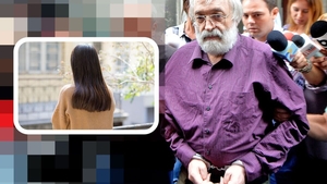 Coșmarul unei femei din secta Misa, obligată să poarte ochelari cu bandă adezivă la întâlnirea cu Bivolaru, în Franța! Cum arată, de fapt, în realitate, celebrul guru: ”Respingător!”