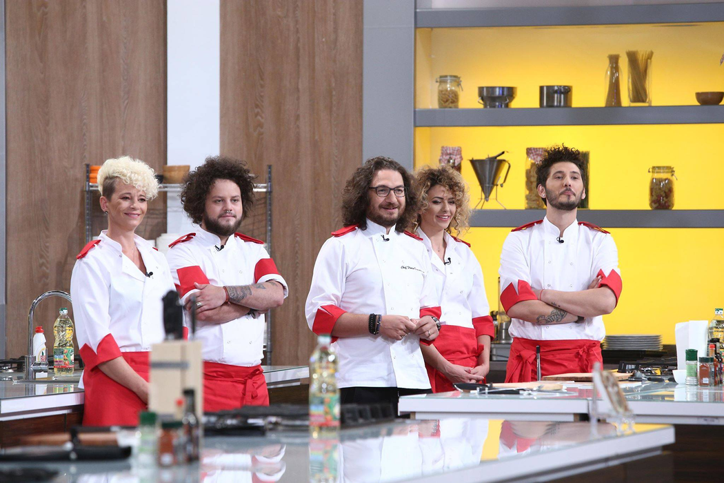Momente tensionate la Antena 1! Urlete şi îmbrânceli între Dumitrescu şi Scărlătescu la “Chefi la cuţite”