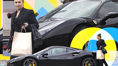 Anamaria Prodan și-a impresionat prietenul milionar cu un Ferrari 488 GTB de 250.000 €, la care a “asortat” un Hermes din piele de crocodil de 65.000 €