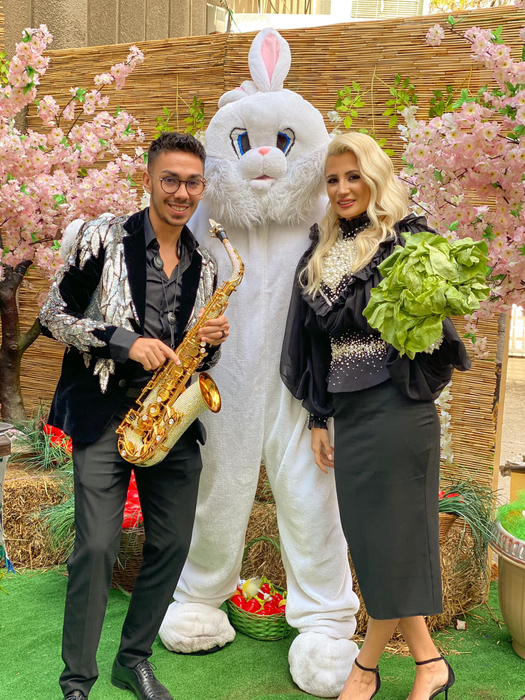 Armin Nicoară și Claudia Puican mai așteaptă până își pun pirostriile