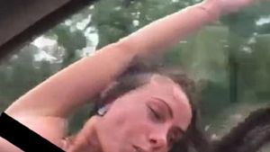 Ce s-a întâmplat după ce a murit rusoaica topless care ieşise pe geamul maşinii. Familia e disperată!