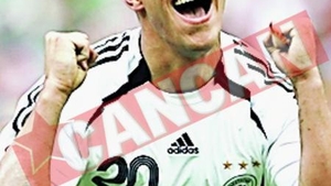 Oficialii lui Bayern i-au pus pumnul in gura lui Podolski