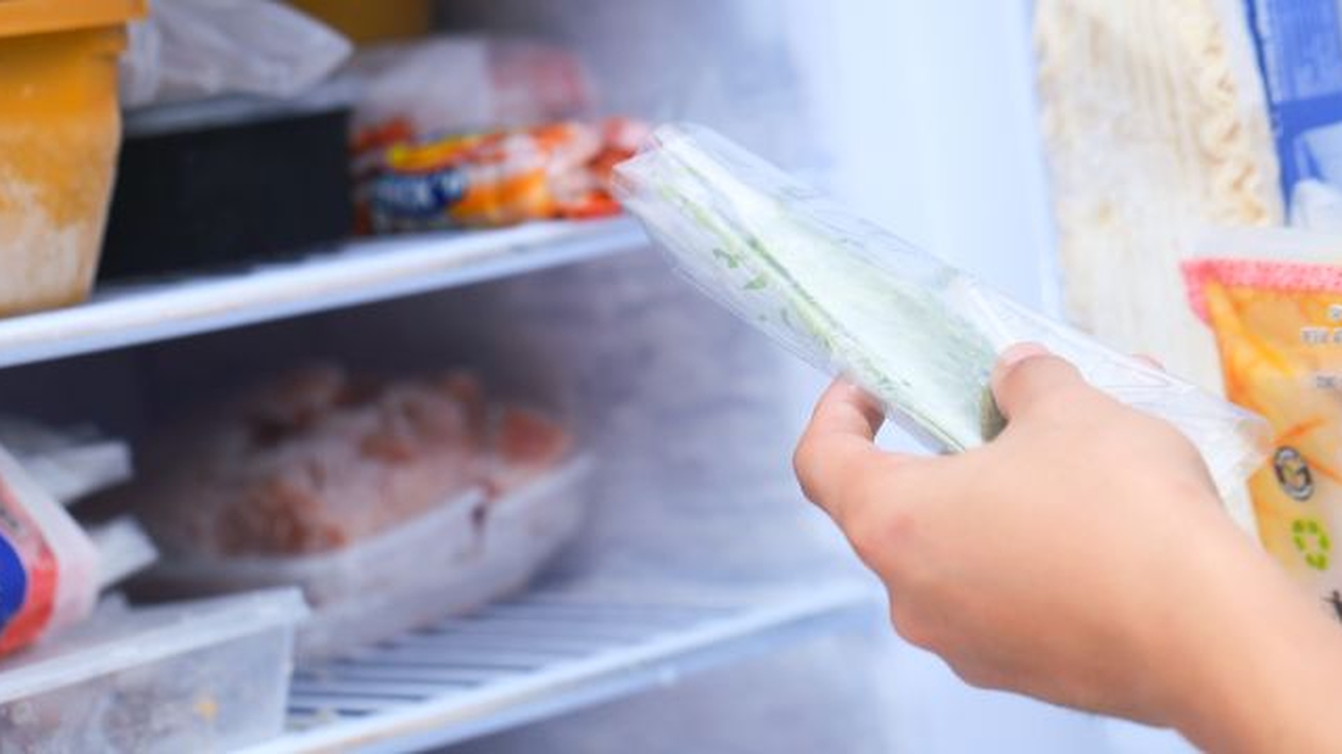 Alimentele congelate au termen de valabilitate. Afla cat timp poti pastra in congelator mancarea preferata