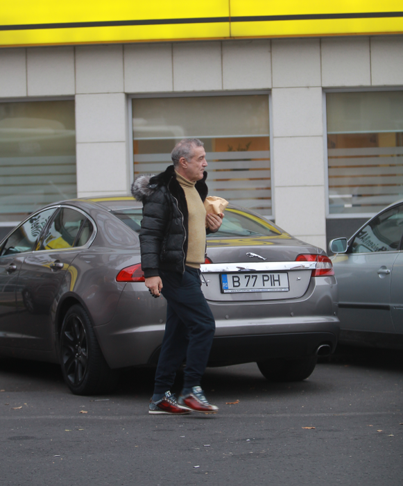 Gigi Becali a ieșit foarte mulțumit din bancă