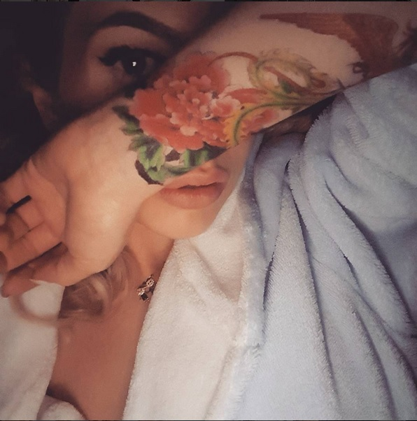 Lidia Buble şi Răzvan Simion şi-au lăsat fanii fără cuvinte, atunci când s-au afişat cu nişte tatuaje impresionante.