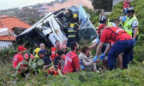 Tragic accident de circulație. 11 bărbați și 18 femei și-au pierdut viața, alte zeci de persoane sunt rănite | VIDEO