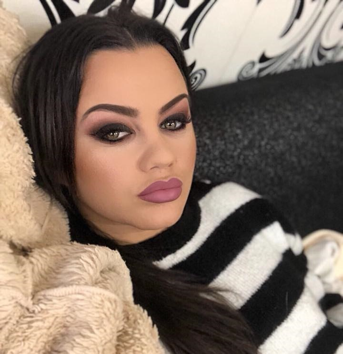 Carmen de la Sălciua și-a lăsat fanii mască: ”Și nu e nici măcar…”