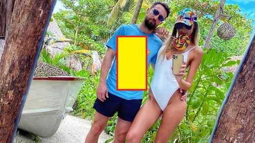 Dani Oțil, tătic pentru prima dată?! Mesajul inscripționat pe tricoul prezentatorului de la Neatza! El și Gabriela Prisăcariu, Revelion în Mexic