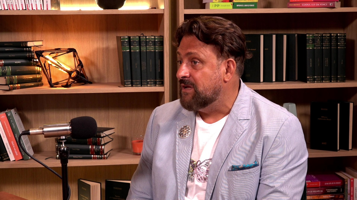 Vasile Păun este invitatul celei mai noi ediții a podcastului "ALTCEVA cu Adrian Artene", difuzat pe canalul de YouTube cu același nume (Foto: captură video)