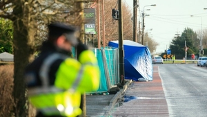 Atac CRIMINAL într-un oraş din Irlanda: un mort, doi răniţi! ”Se potriveşte cel mai bine cu...”
