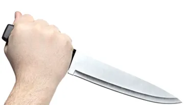 Injunghiat mortal pentru ca tatal sau imprumutase 130.000 de euro