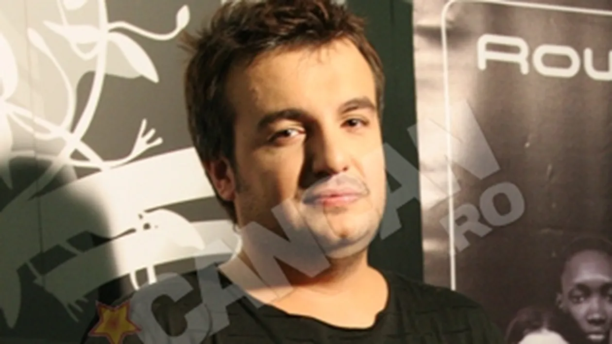 Roxana Ilie refuza sa-si vada rochia de mireasa pana la nunta