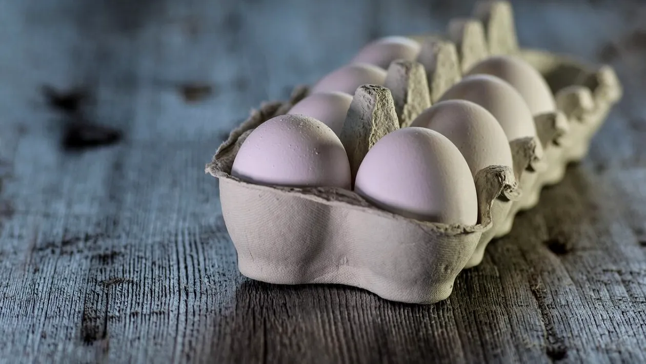 Ce înseamnă, de fapt, cifrele scrise pe ouă? De ce trebuie să fiţi atenţi la ele, când faceţi cumpărături