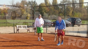 Meci de mare clasa! Vezi ce politician a indraznit sa-l infrunte pe Ilie Nastase!