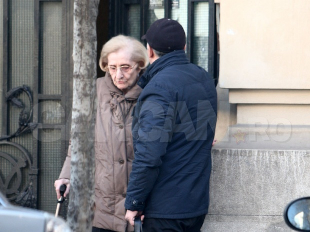 Nina Iliescu, intervievată din greșeală! Au sunat o femeie din Maramureș, dar a răspuns soția fostului președinte: „Ne iertați!”