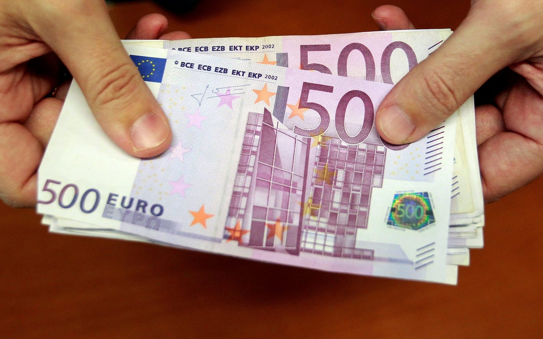 Mai bine de 120 de mii de euro au fost gasiti de autoritati