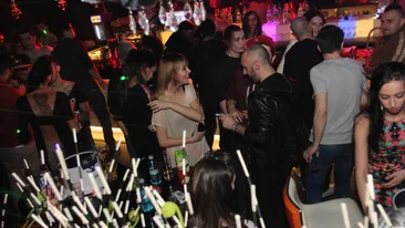 Cabron o “arde” pe H2O! Uite cum isi drege vocea in timpul concertelor!