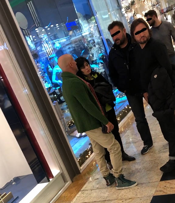 ”Garcea” s-a întâlnit cu niște prieteni prin mall