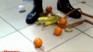 Mos Maruta a venit! Afla ce cadouri le-a adus vedetelor din Romania!