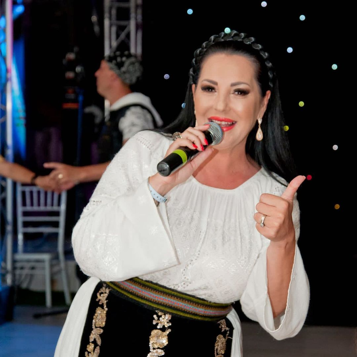 Angela Rusu s-a confruntat cu depresia postnatală! Artista a povestit prin ce momente dificile a trecut