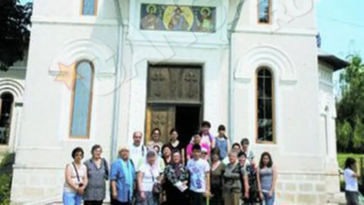 Stefan Florescu, in pelerinaj cu pensionarii si cadrele didactice