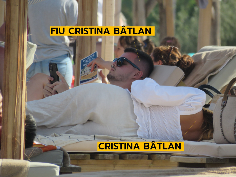 Cristina Bâtlan și fiul, pe plajă la Mamaia