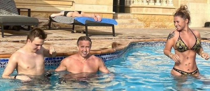 Unde s-au izolat Anamaria Prodan și Laurențiu Reghecampf pe timp de pandemie. Sexy-impresara a făcut totul public