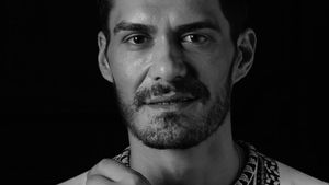 George Burcea, alături de Catherine Zeta-Jones în Familia Addams: „Am început pregătirile cu make-up, costume și repetiții”