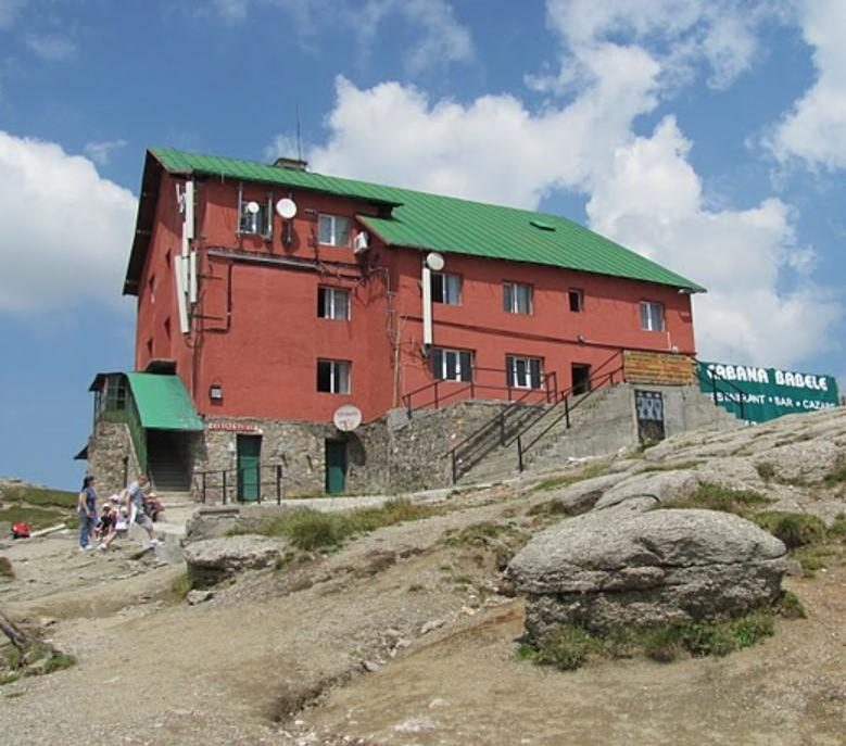 Cabana Babele, din masivul Bucegi. Foto: Facebook