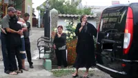 Familia Denisei Răducu este foc şi pară din cauza zvonurilor apărute în legătură cu moartea artistei. Mesajul transmis cu lacrimi fierbinţi de tatăl cântăreţei