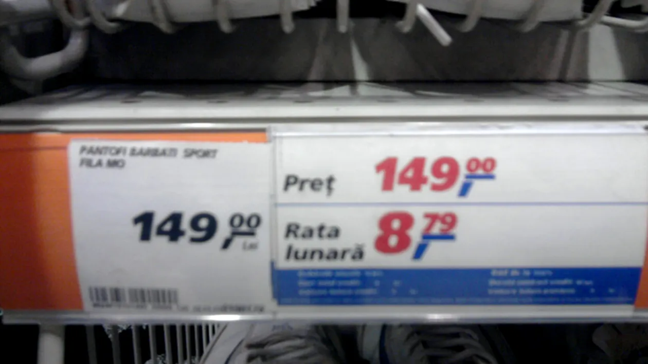 Asta e cea mai tare! Intr-un supermarket din Bucuresti se vand pantofi in rate - Cu 9 RON pe luna, iesi in oras cu adidasi de un milion jumatate