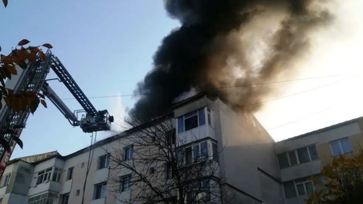 A murit tânărul ars în incendiul din Piatra Neamț. Azi ar fi împlinit 28 de ani