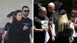 Mara Bănică şi Serghei Mizil, glume sinistre după ce sicriul lui Costin Mărculescu a fost coborât în groapă! Imaginile care nu s-au difuzat la TV