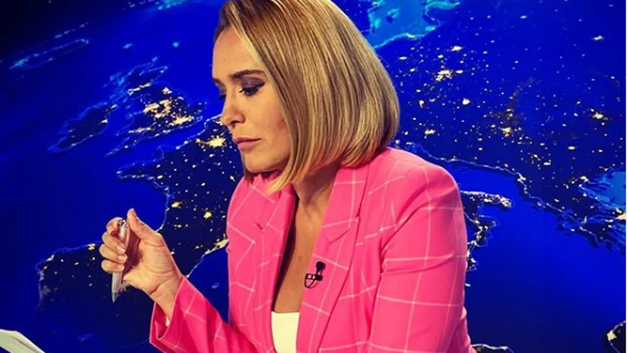 Tulburător! Andreea Esca și-a sărbătorit fiul, Aris, în ziua în care stomatologul lor era îngropat! Murise de coronavirus