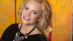 PAULA CHIRILĂ o va înlocui pe MIRELA BOUREANU VAIDA la cârma emisiunii "Mireasă pentru fiul meu"