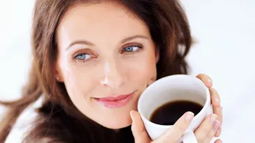 Studiul care te va lăsa mască! Ce se întâmplă cu sânii tăi dacă bei cafea