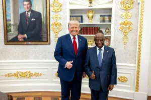 Donald Trump a comis o nouă gafă! L-a întrebat pe președintele Liberiei de unde a învățat engleză, deși aceasta e limba oficială a țării sale