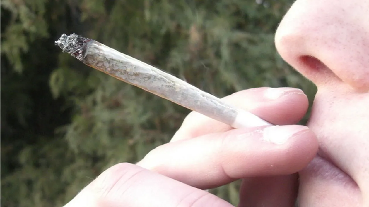 Declaratia unui pastor care a scandalizat o lume intreaga. Lui Dumnezeu nu-i pasa daca fumezi marijuana