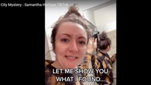 S-a mutat în casă nouă, dar a avut parte de o surpriză uriașă! Ce a găsit tânăra în spatele oglinzii din baie VIDEO