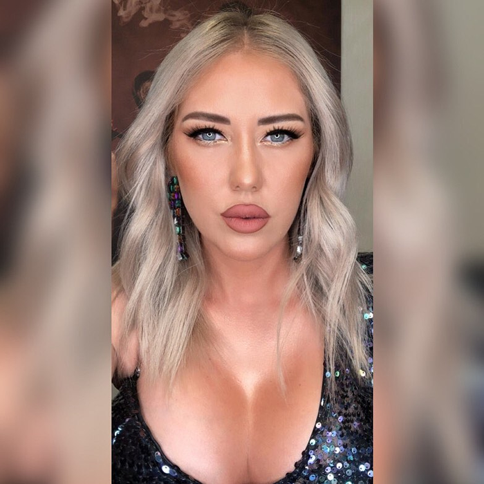 Ana-Maria Crudu și-a schimbat implanturile mamare. Sora Danielei Crudu s-a lăudat cu mililitrii de silicon pe care îi are în fiecare sân