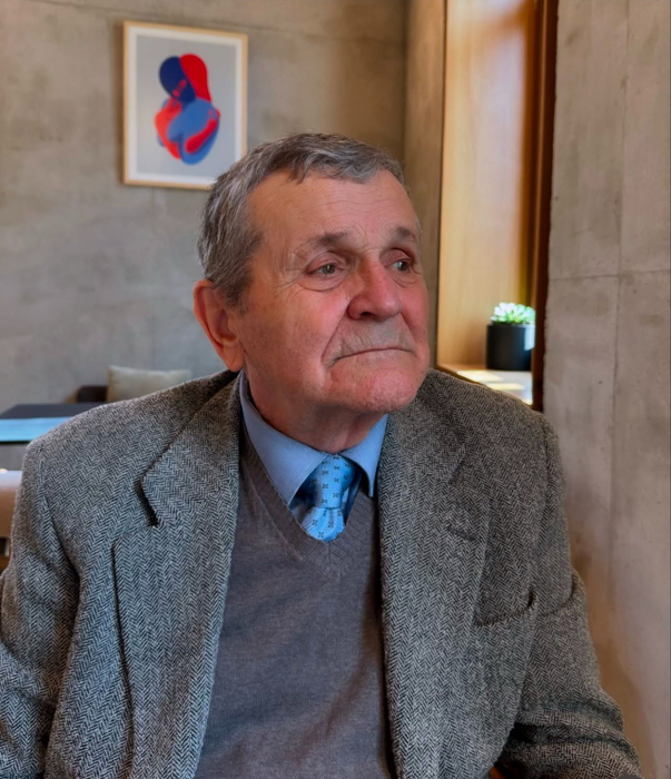 Cum a impresionat tatăl Andreei Esca pe toată lumea cu look-ul său la 86 de ani: „Rupe pe fashion”