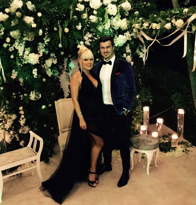 Elena Udrea a izbucnit în plâns când a aflat sexul bebelușului. Inevitabil, ea s-a gândit și la copilul pe care l-a pierdut