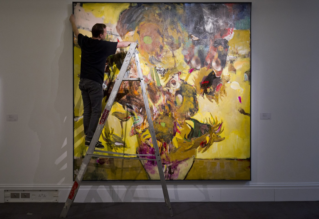 “The Sunflowers in 1937” de Adrian Ghenie la Sotheby's Londra. Foto: Profimedia