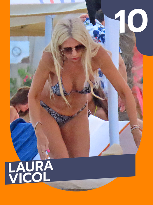 Retrospectiva verii 2025: Atenţie! Intră în acţiune TOP 25 vedete care au defilat în costume de baie! Roxana Dobre, Livia EX-Bordea sau Lora, show total pe litoral