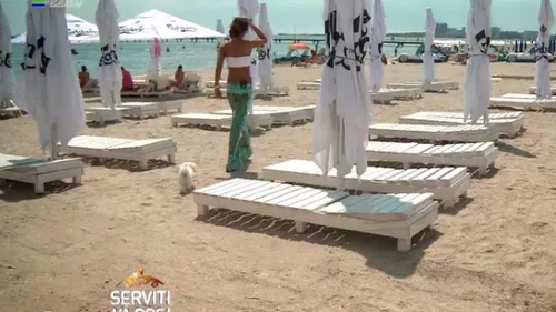 "Du-te pe plajă si caută să atragi clienti!" Ce a pus-o Nea Mărin pe Bianca să facă a scos-o din sărite, la "Serviti, vă rog!"