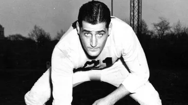 Tragedie in lumea sportului! Un celebru fotbalist si antrenor a murit dupa ce a facut infarct, chiar inante de Revelion!