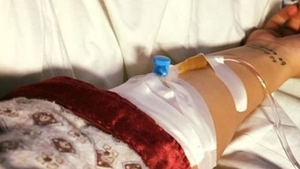 Un fotomodel implicat in "Dosarul Prostitutiei" a ajuns de urgenta la spital! E pe perfuzii!