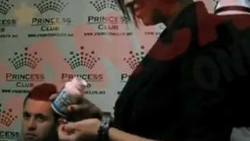 VIDEO Andreea Popescu se drogheaza cu pastile ca sa reziste vietii de noapte